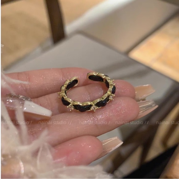 [NEW] BLACK AND GOLD BICOLOR RING - Picture 2 of 2